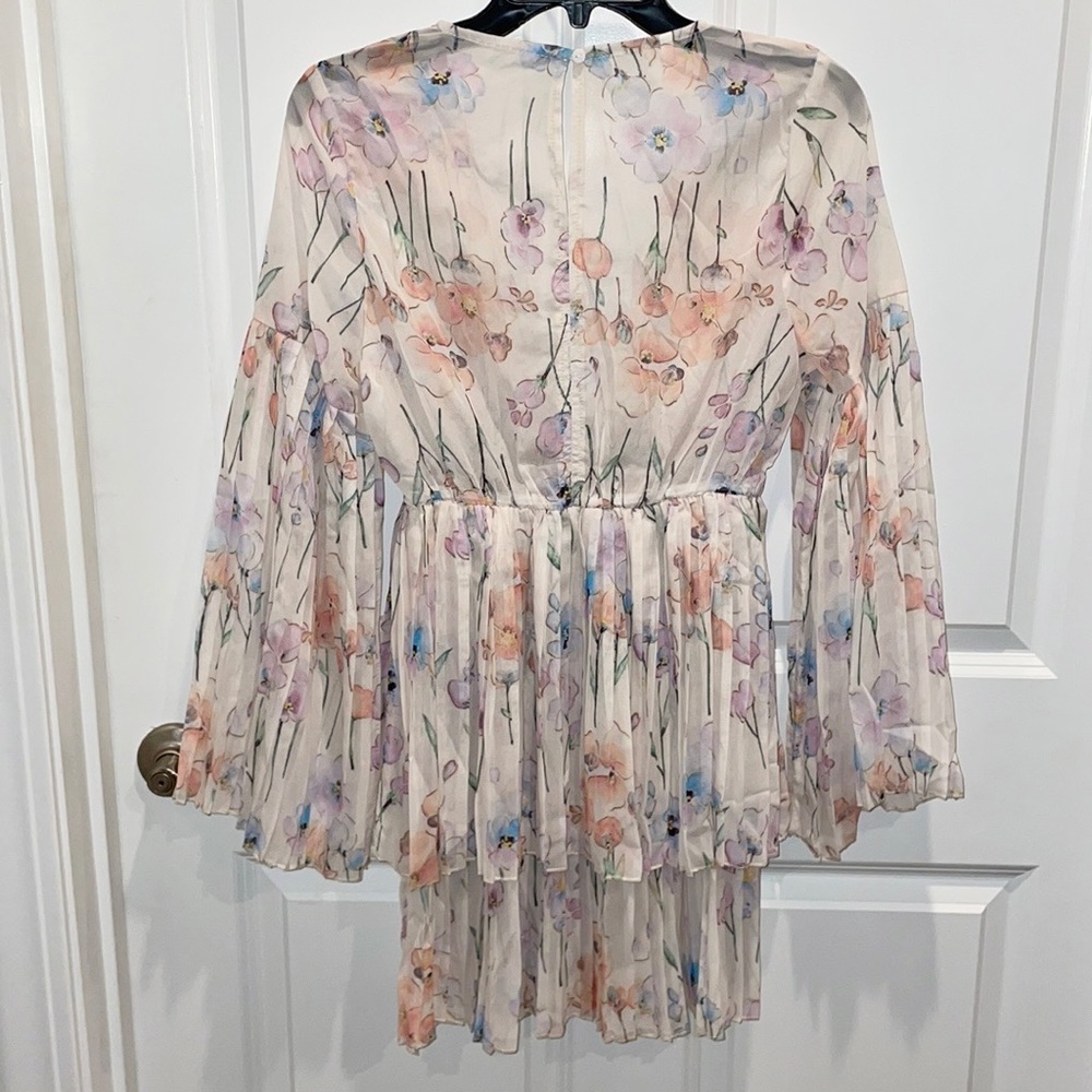 Shein Plunging Neck Floral Bell Sleeve Mini Dress - Picture 8 of 12
